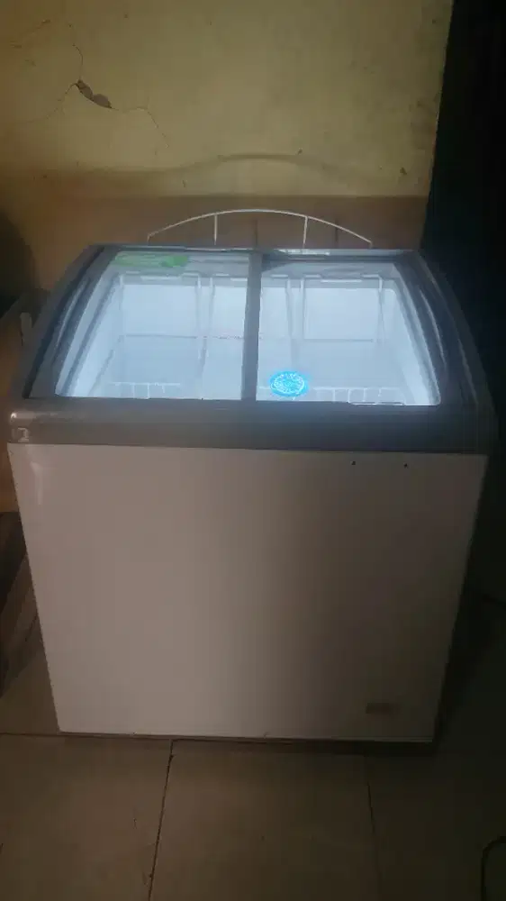 Jual frezer box ukuran 209 liter