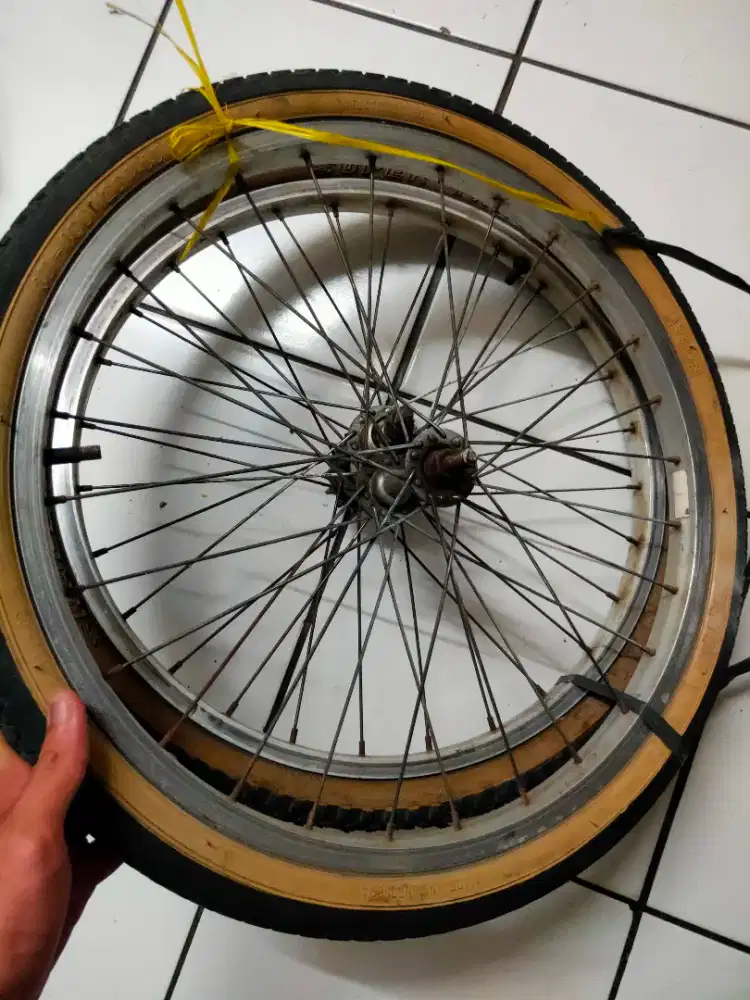 Wheelset Ukuran 20 + Ban