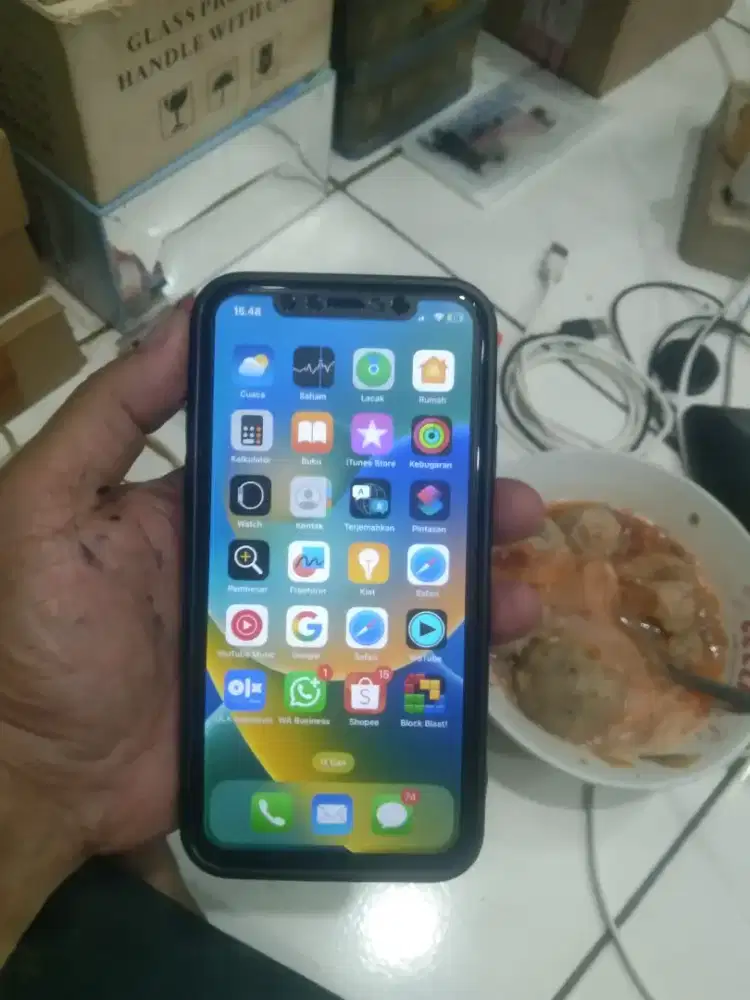 iPhone 10. 64GB ..