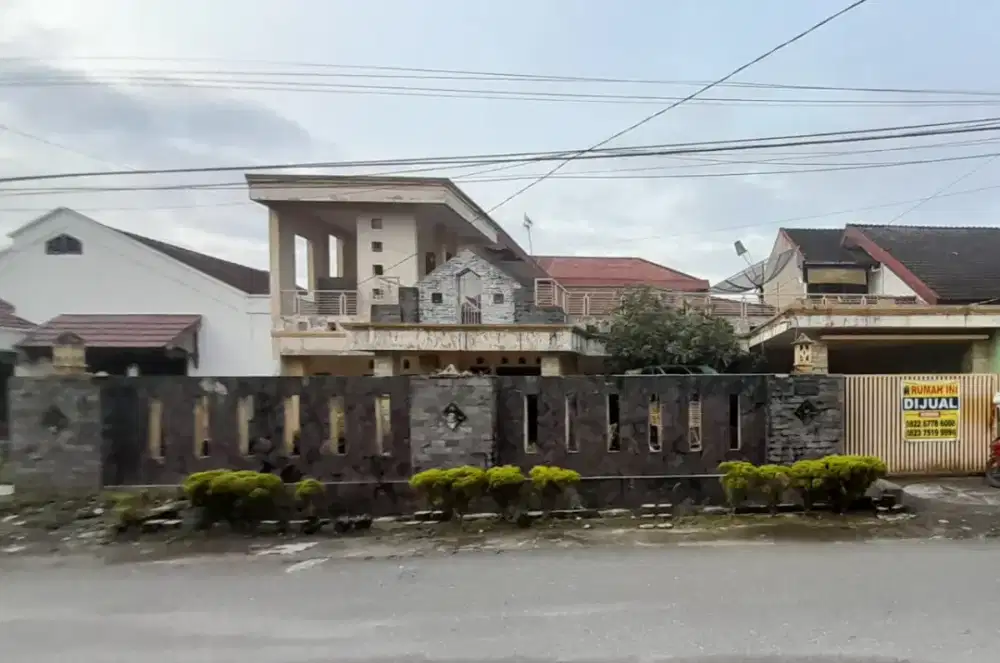 DIJUAL RUMAH KOMP.PEMDA TK.I