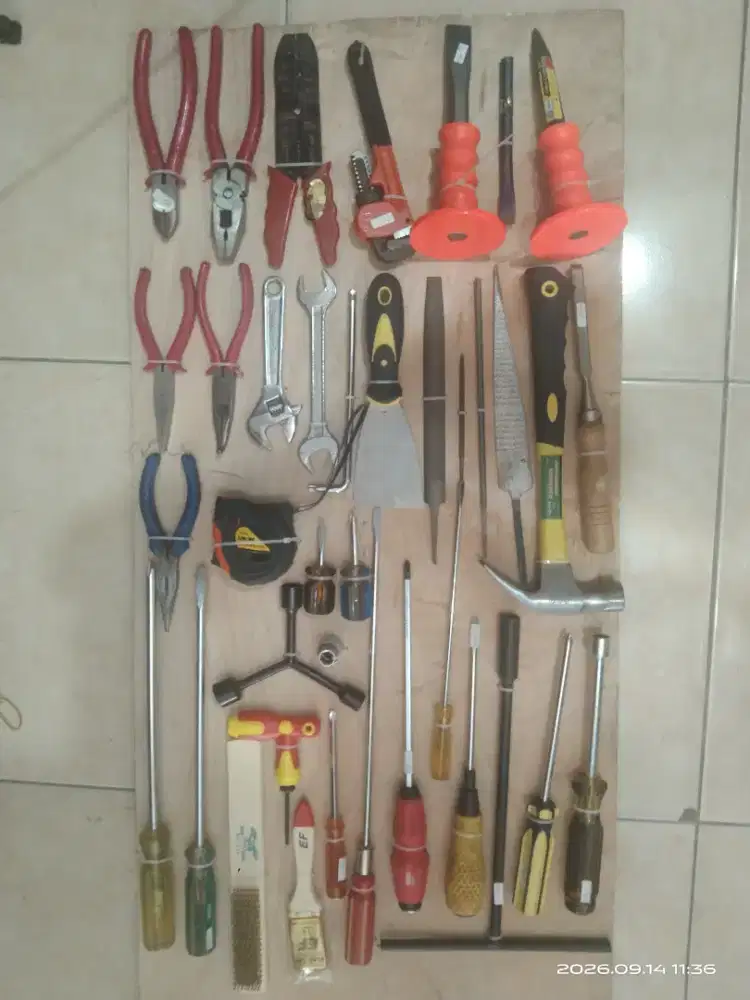 Perkakas bangunan
