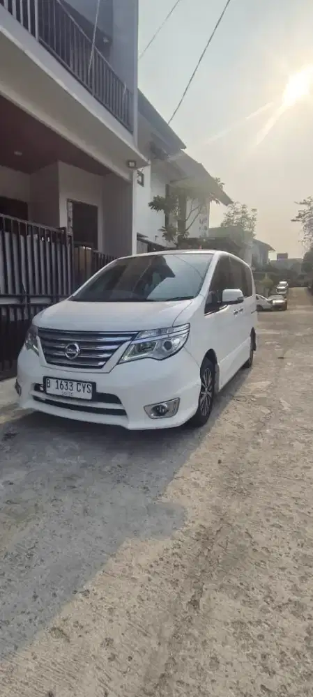 NISSAN SERENA HWS 2 BENSIN AT