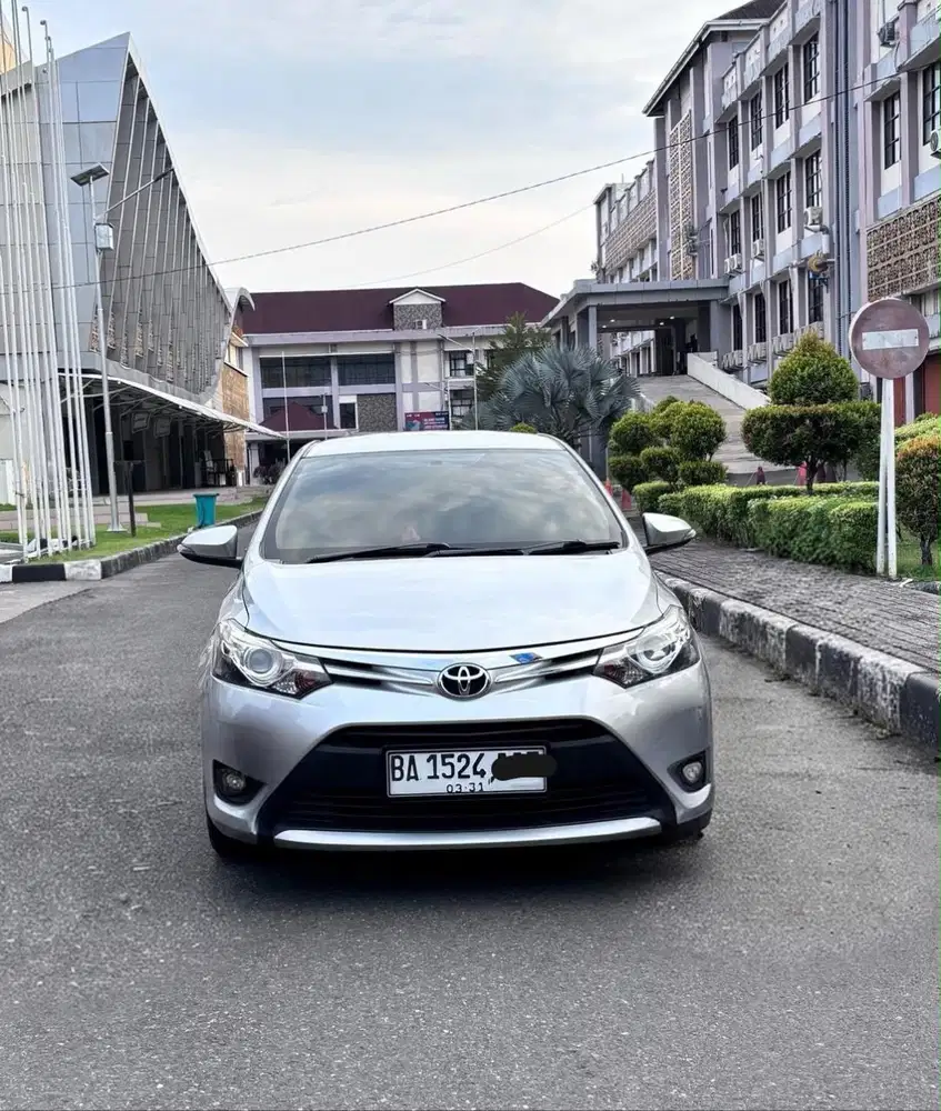 dijual All New Toyota Vios G 2013 M/T Bensin 1,5 Silver metalic (asli)