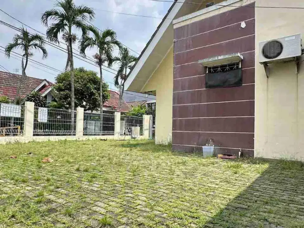 DIJUAL MURAH RUMAH LUAS 310M2 KAMAR 6+1 DI GRIYA LOKA BSD