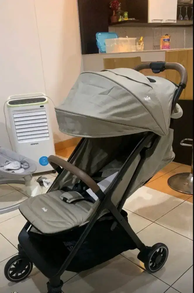 Stroller JOIE Pact Pro