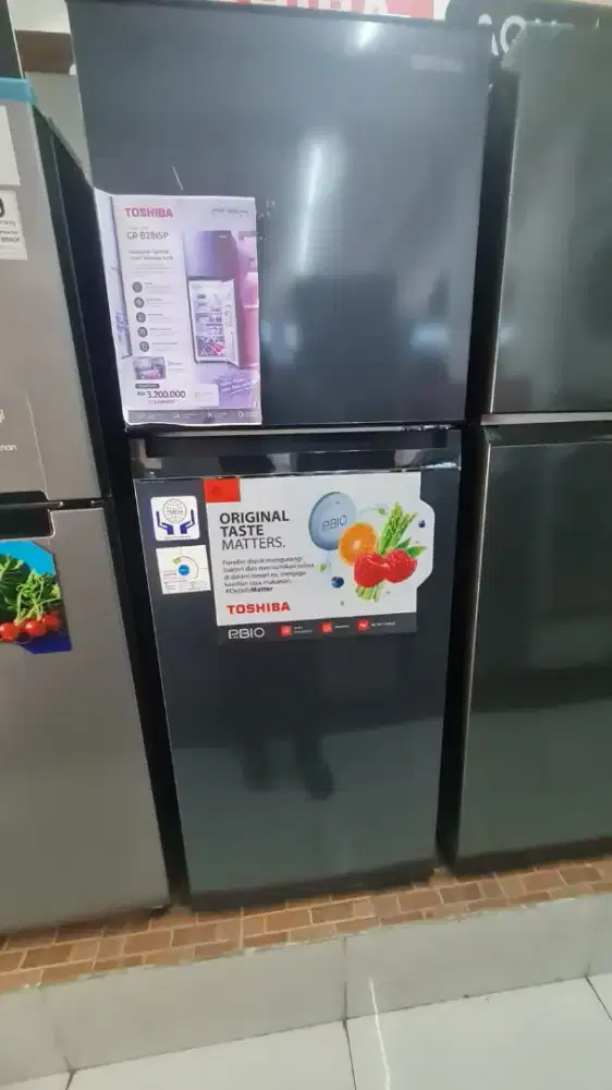 TOSHIBA GR-B28ISP