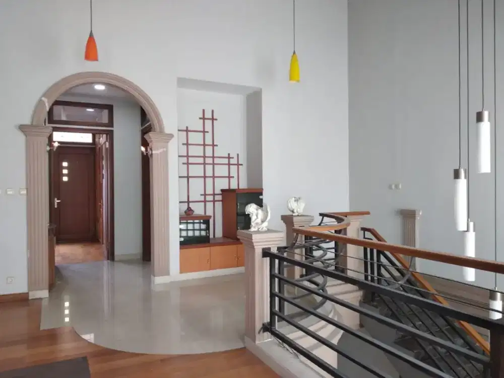 Disewakan rumah nyaman sejuk di Setraduta Bandung