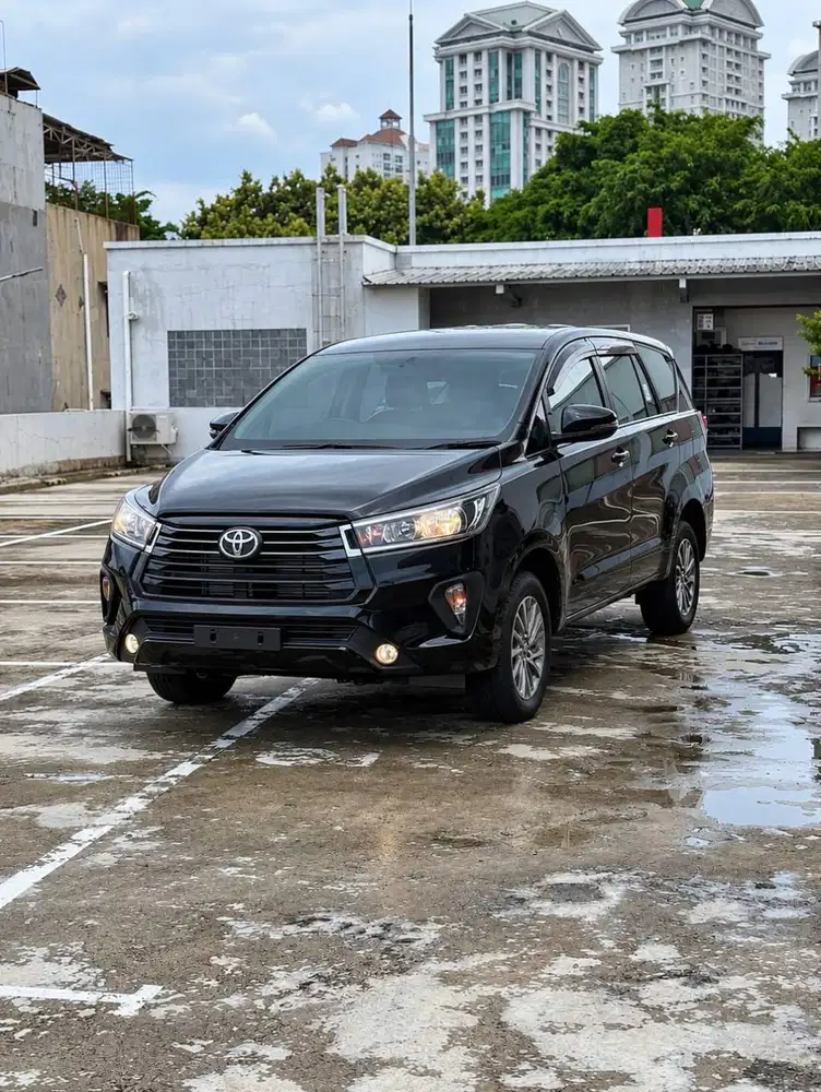 Toyota Innova Reborn 2.4 G Solar-AT 2026