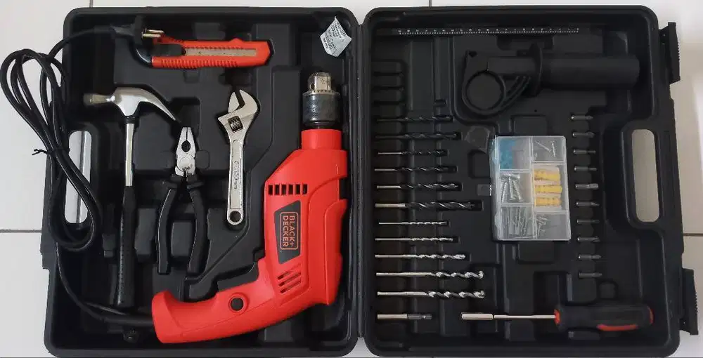 Black+Decker Bor Tembok Hammer Drill  Set 100 Accessoris