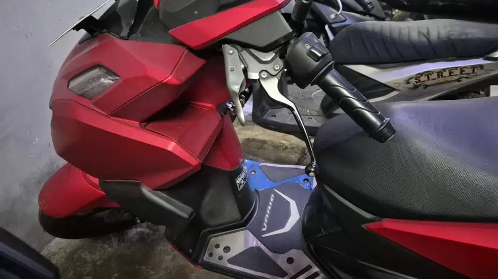 Honda Vario 160 Red colour good condition immediate for Sale