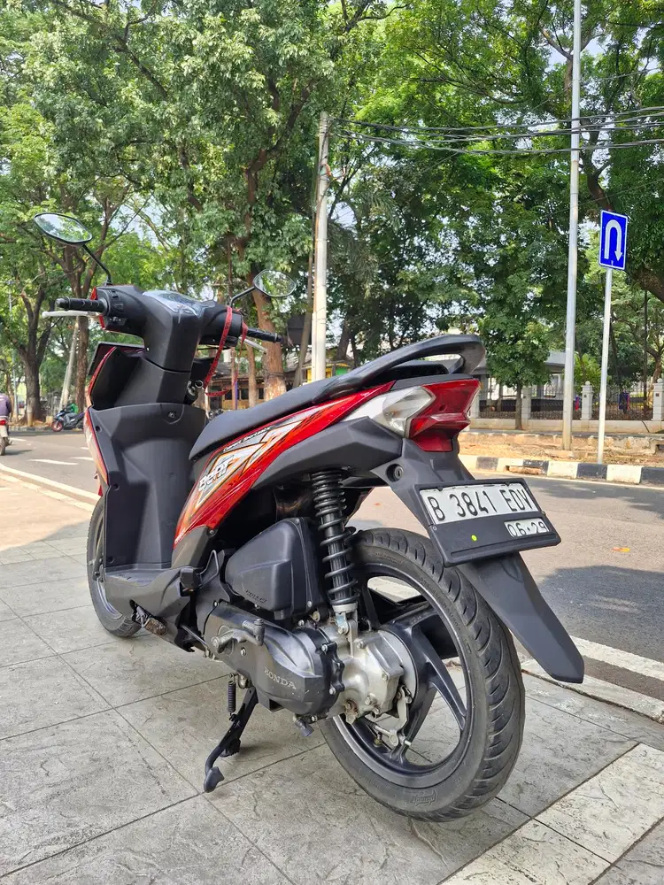 DIJUAL CASH HONDA BEAT CW CBS FI THN 2014 PJK IDUP SIAP PAKAI