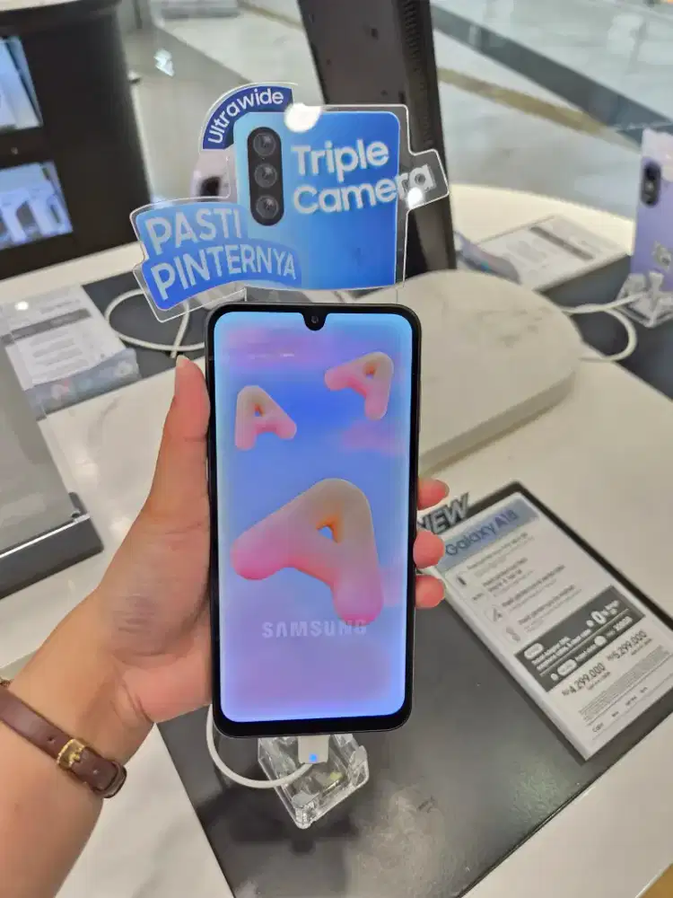 Samsung A18 (cicilan 0%)