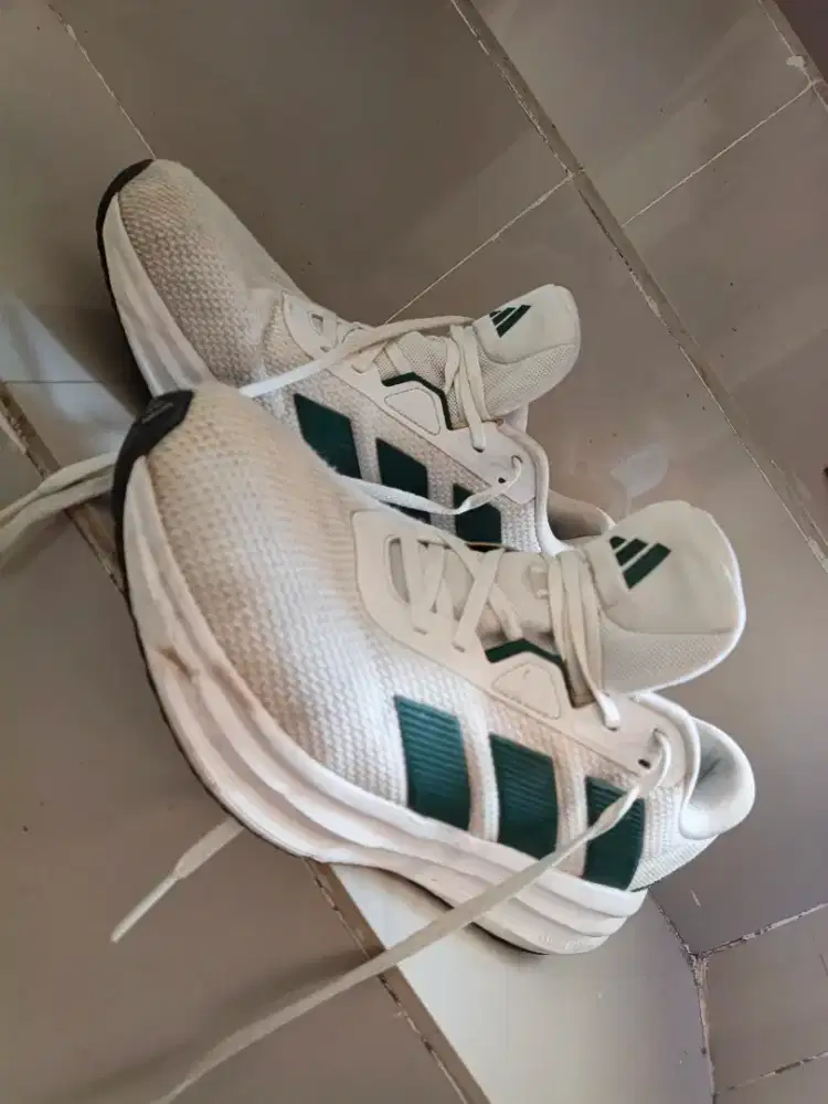 Sepatu adidas original