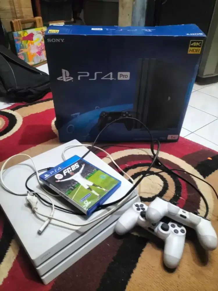 PS 4 PRO 1TERABYTE (TB)