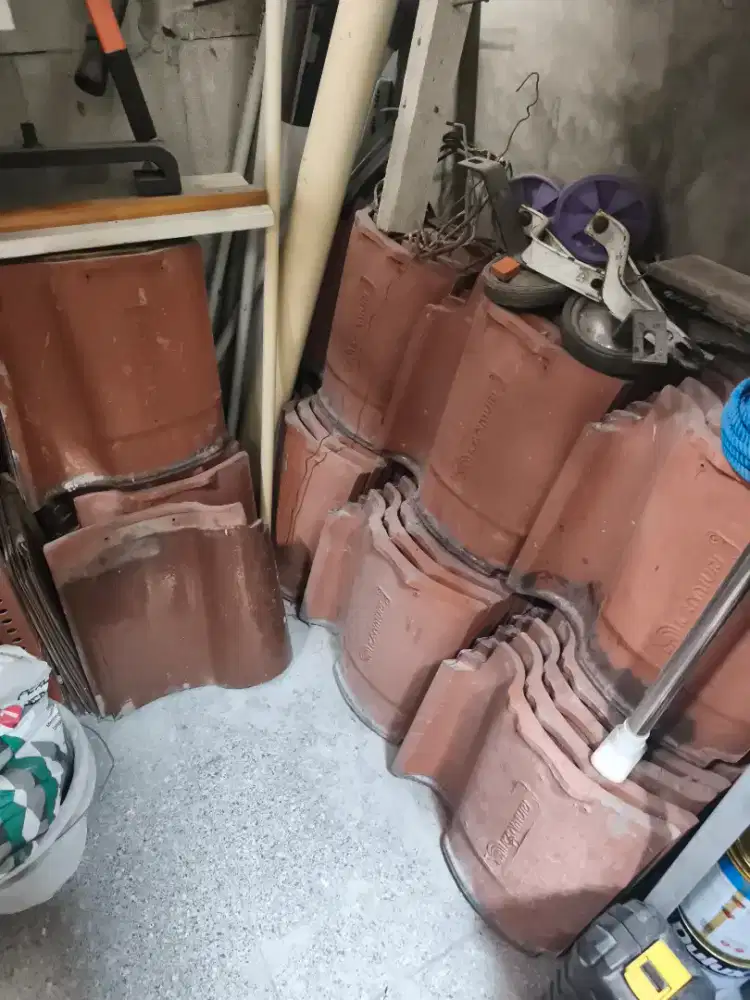 Genteng keramik kanmuri
