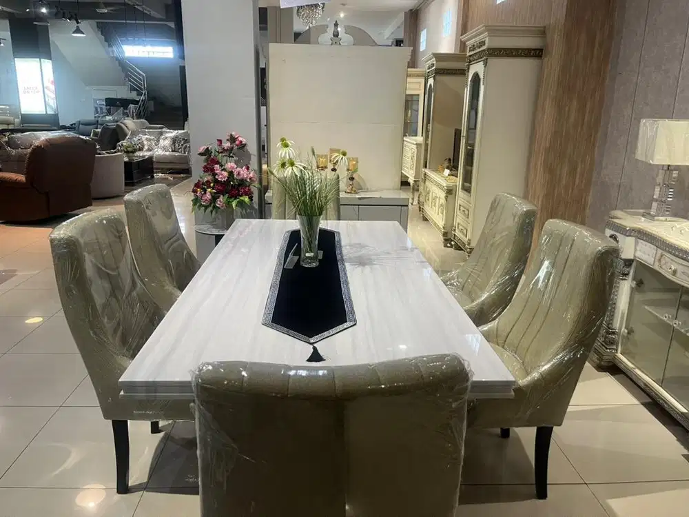 Kredit meja makan di homecredit cicilan mulai dari 500rbu perbulan