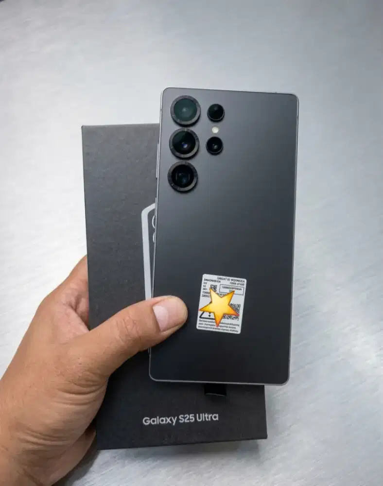 SAMSUNG S25 ULTRA 512GB MULUSS MASIH GARANSI