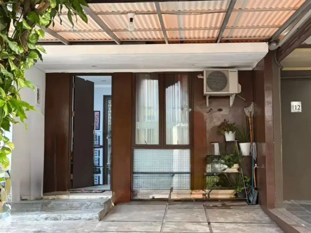 Rumah 2 Lantai Siap Huni Free Kitchen Set di Graha Raya IP-19404