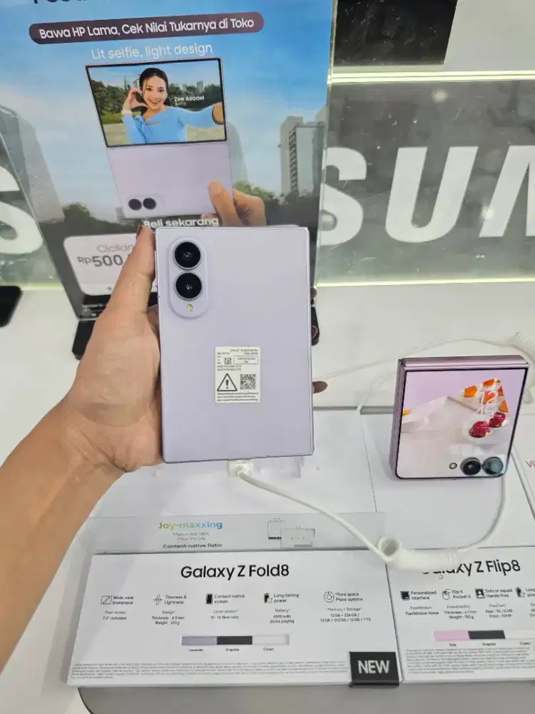 SAMSUNG ZFOLD 8 FREE TABLET