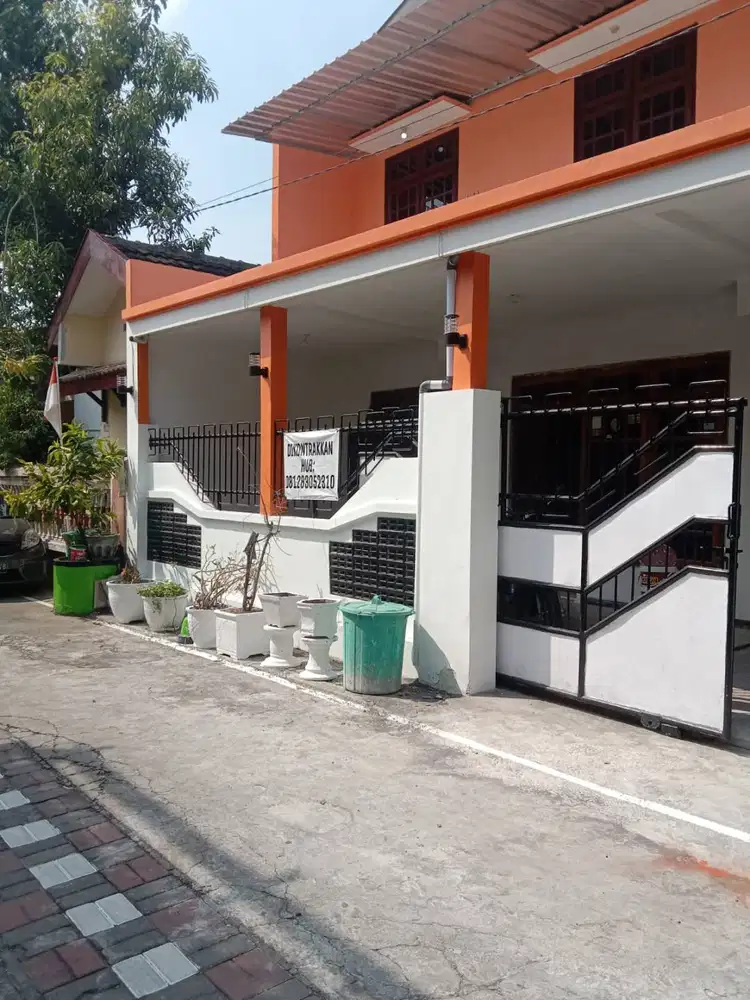 Disewakan Rumah Kompleks Surabaya Barat One Gate Security 24 Jam