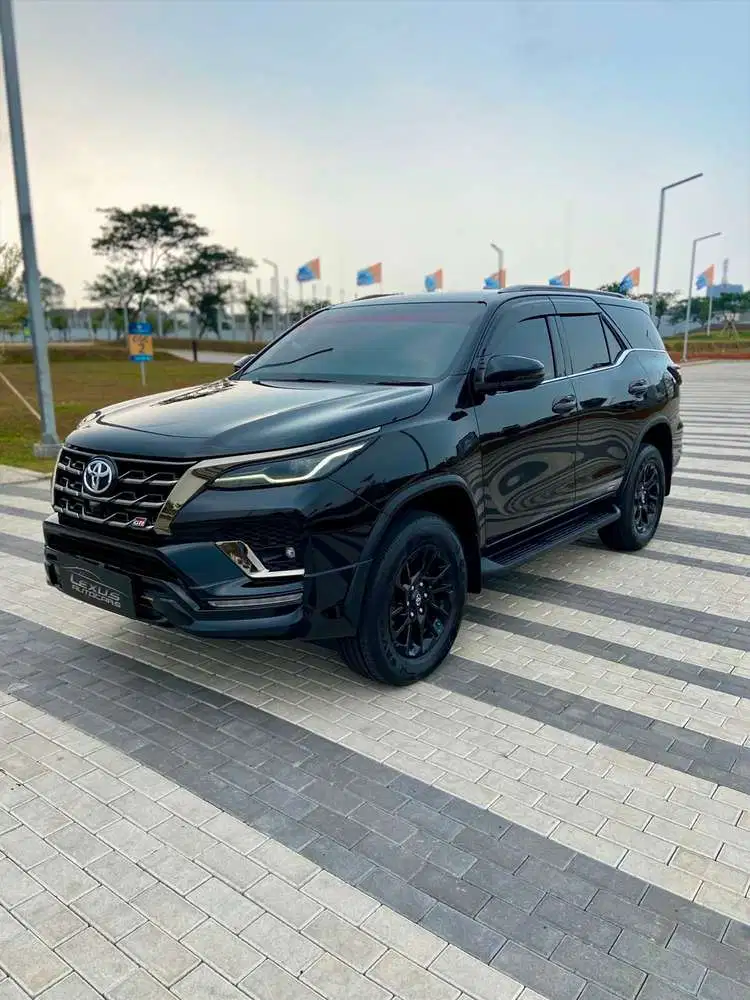 TOYOTA FORTUNER GR SPORT 2.8 TERMURAH PALING MURAH KONDISI ISTIMEWA