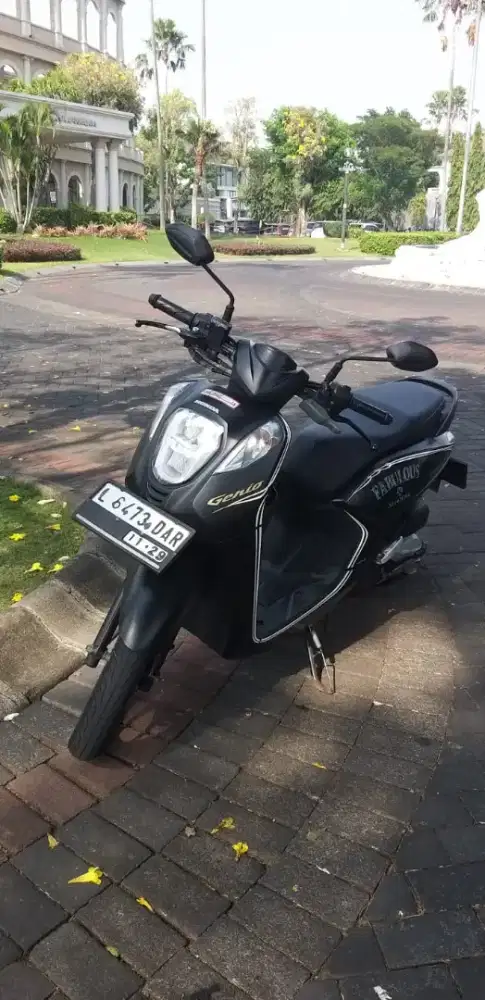 Sepeda motor genio 2019 hitam murah bagus