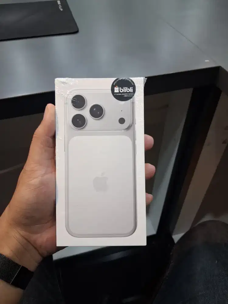IPHONE 17 PRO SILVER 256GB GARANSI RESMI