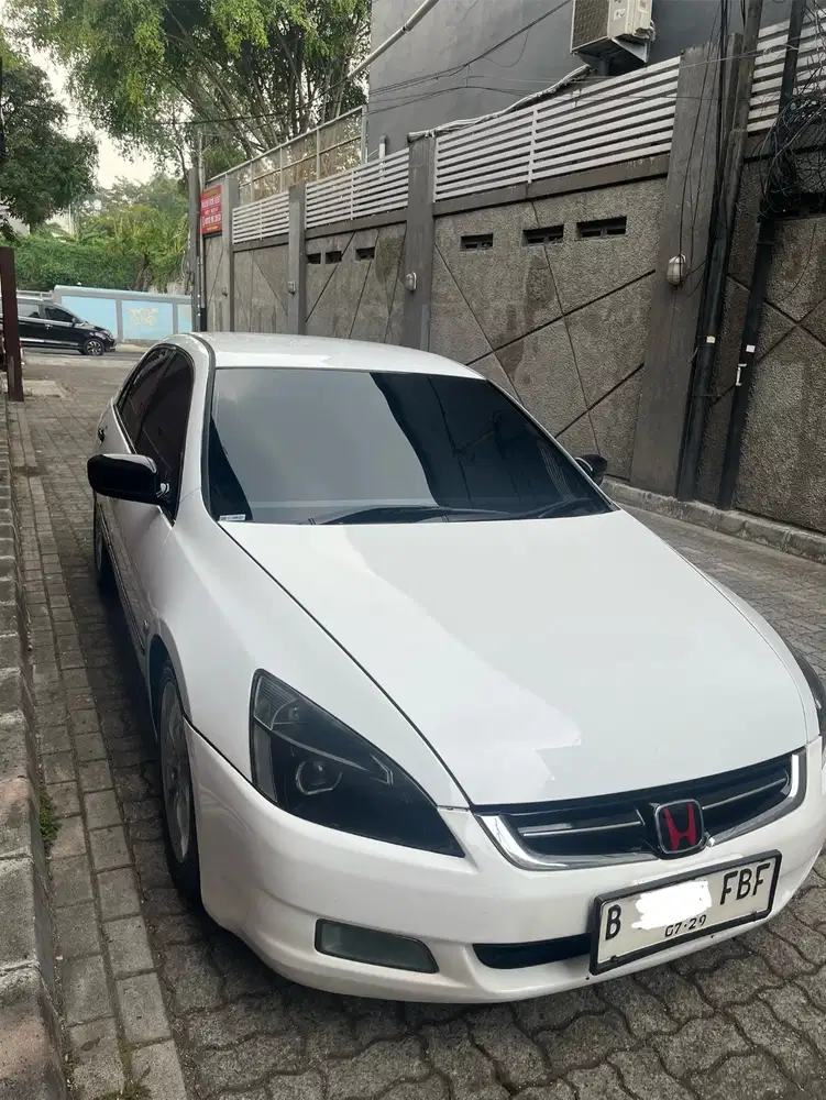 Accord 2025 Putih