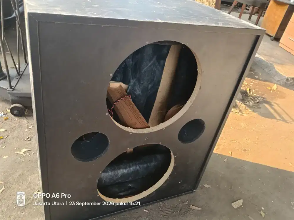BOX SPEAKER BEKAS MERK JBL