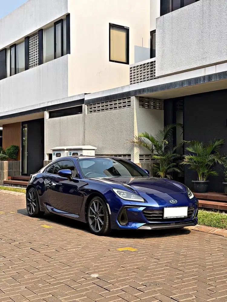 Subaru BRZ EyeSight 2.4 2024 Blue on Black Like New Low Km
