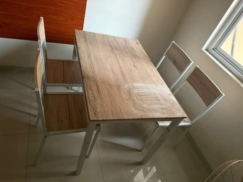 Dijual Meja Makan