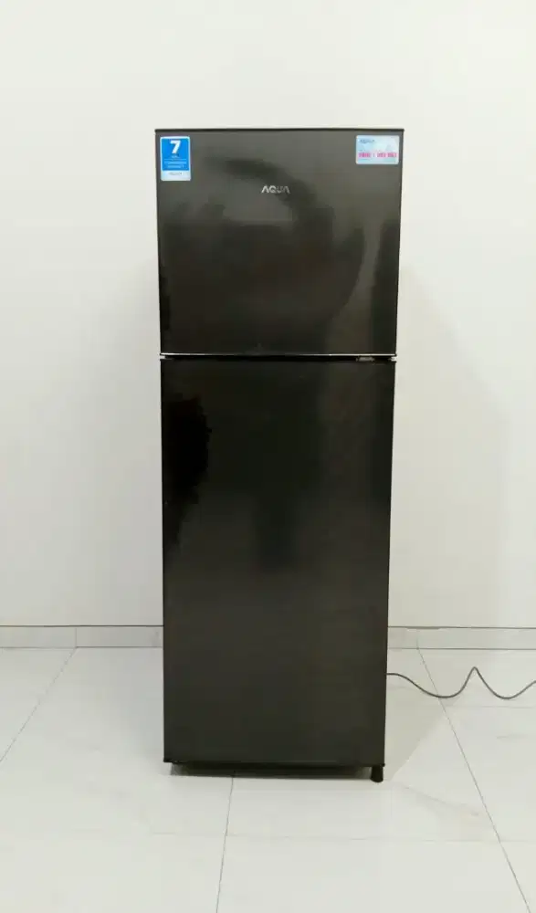 Kulkas 2 Pintu merk Aqua no frost murah bandung