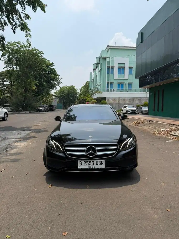 Mercedes Benz E200 W213, NIK 2019, Pemakaian 2020AVG KM 22Rb