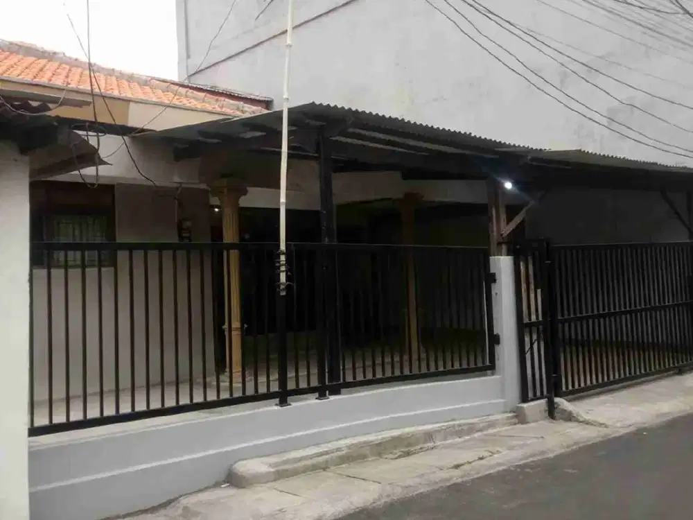 rumah siap huni di menteng dalam pelbatu jakarta timur