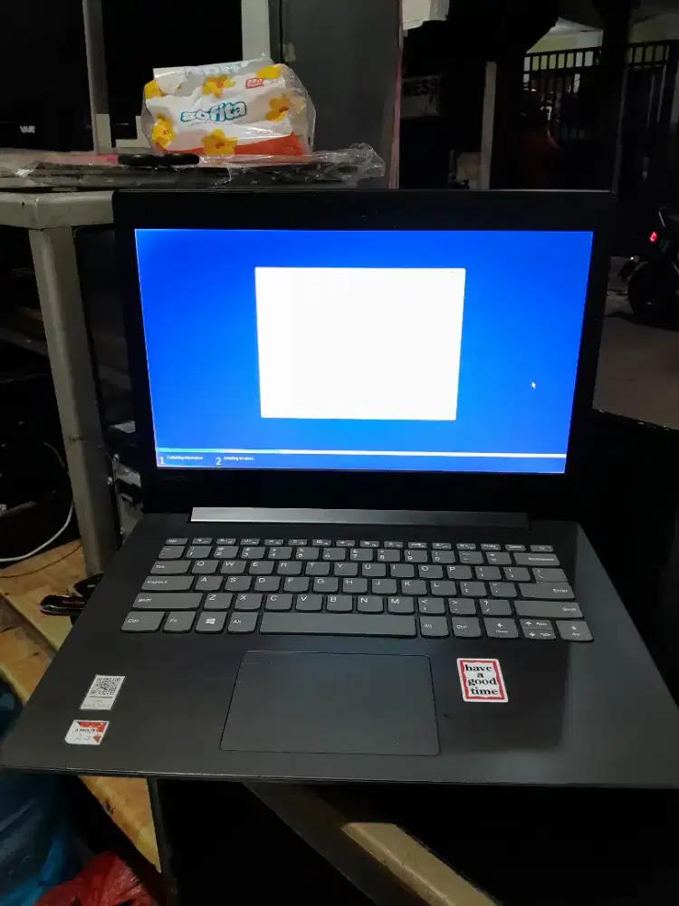 Laptop lenovo A4 MINUS