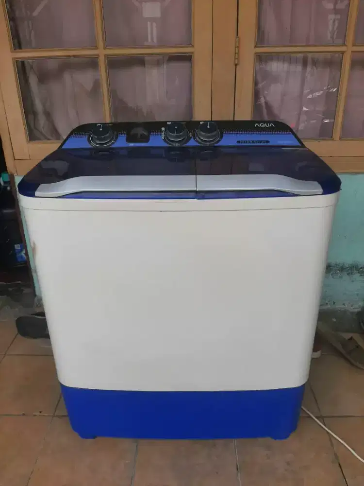 Mesin cuci aqua
