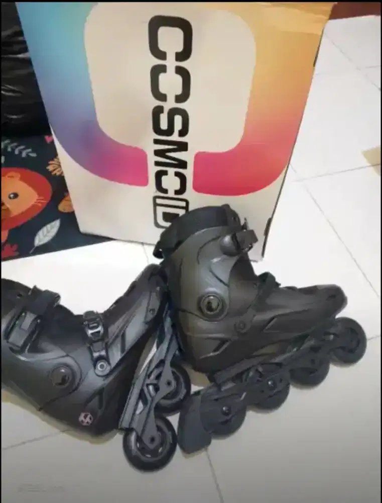 SEPATU RODA DEWASA COSMO