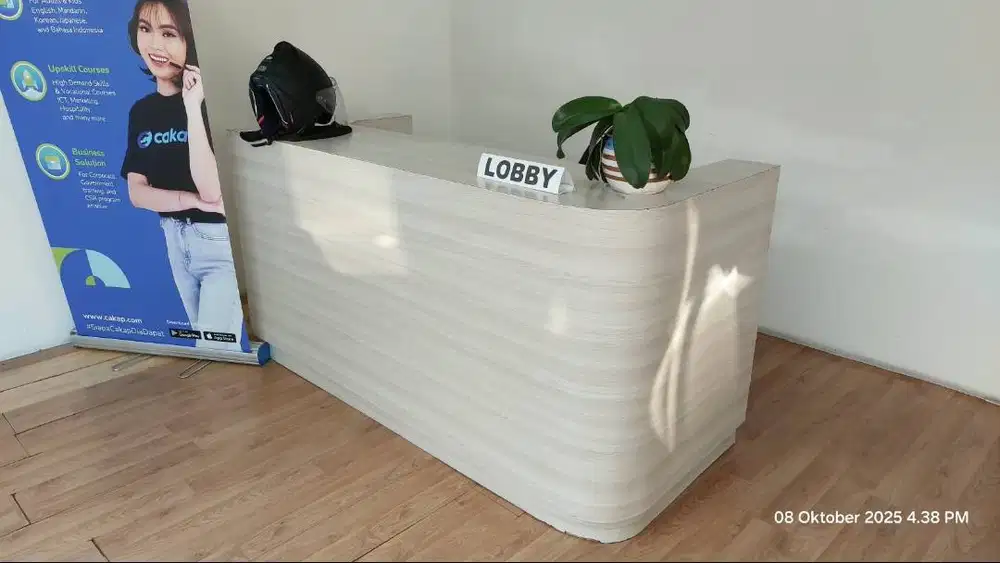 DIJUAL MEJA RECEPTIONIST DAN MEJA PANTRY