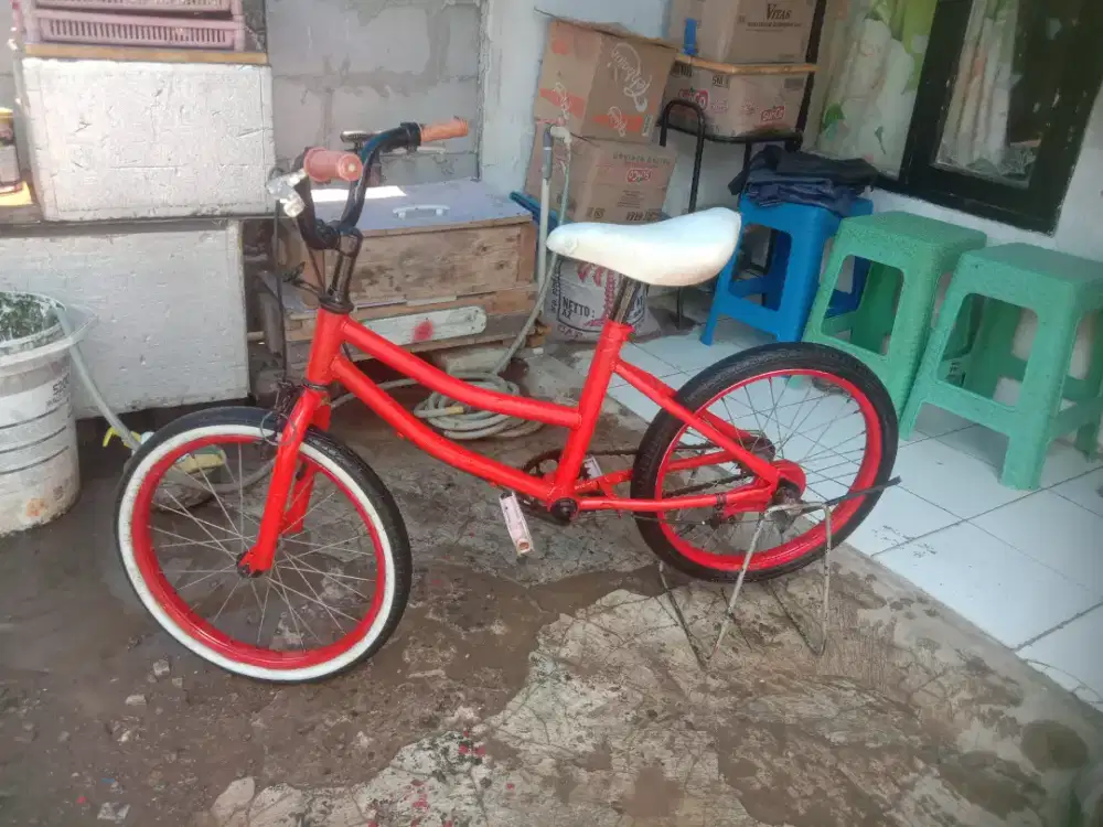 Sepeda Anak ukuran 18 inch.