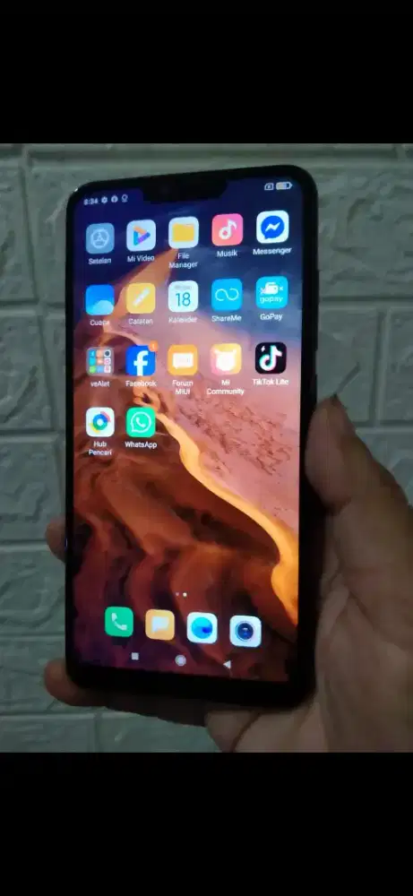 Xiaomi Mi 8 lite ram 4/64 kondisi normal mulus