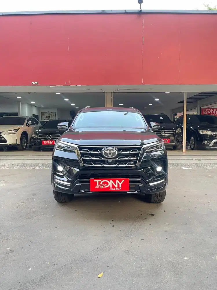 Fortuner 2.7 SRZ GR Sport 2022 Hitam