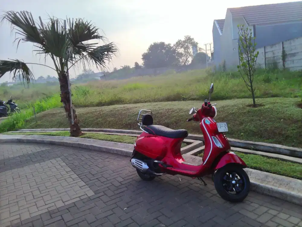 Jual vespa LX 125 metic 2018