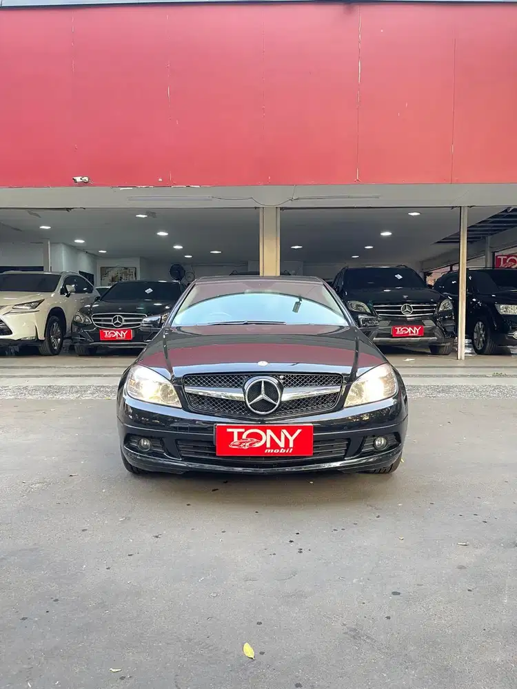 Mercy C200 W204 2010 Hitam