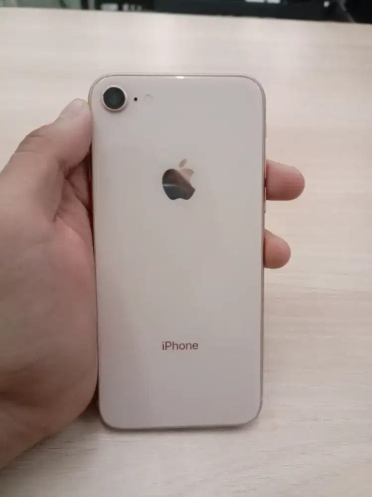 iPhone 8 rose gold