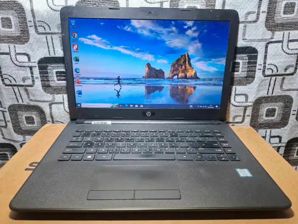 Laptop Hp 14 Core i3 SSD + HDD batre awet siap pakai