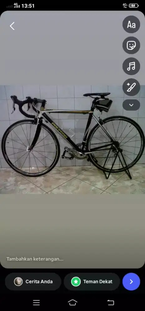 Road bike Helios 300