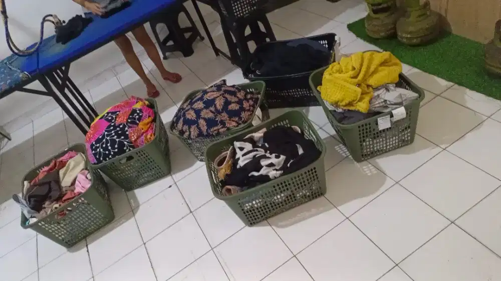 DIBUTUHKAN KARYAWAN LAUNDRY