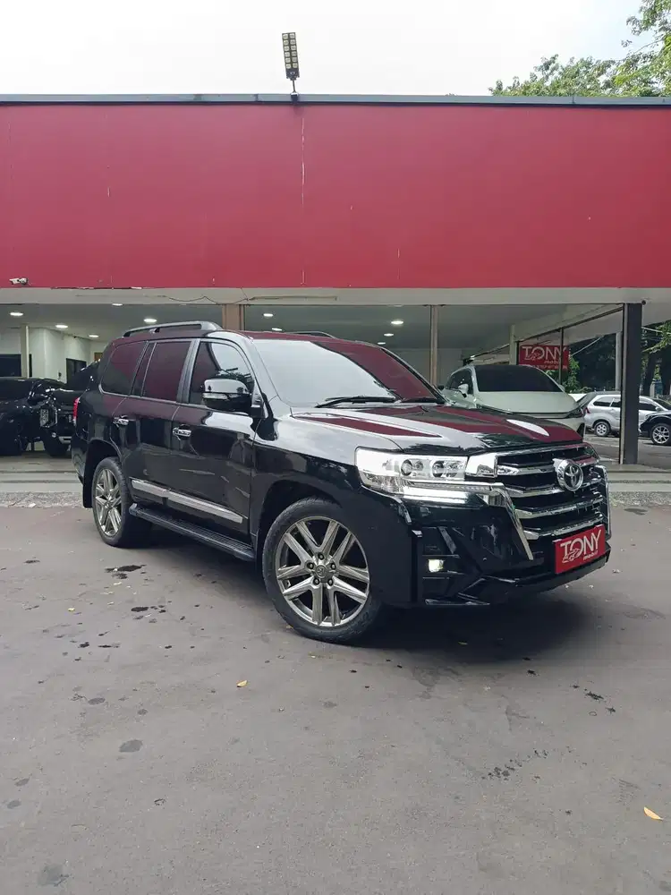 ATPM Toyota Land Cruiser VX200 Full Spec 2012 Hitam