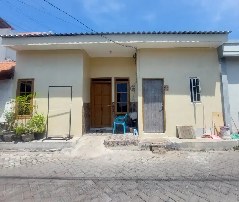 Di jual rumah minimalis ploso timur bangunan baru
