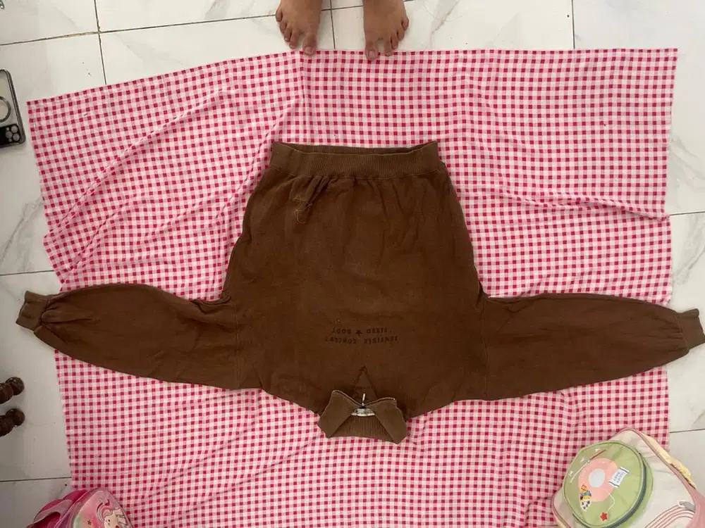 sweater uk L warna cokelat